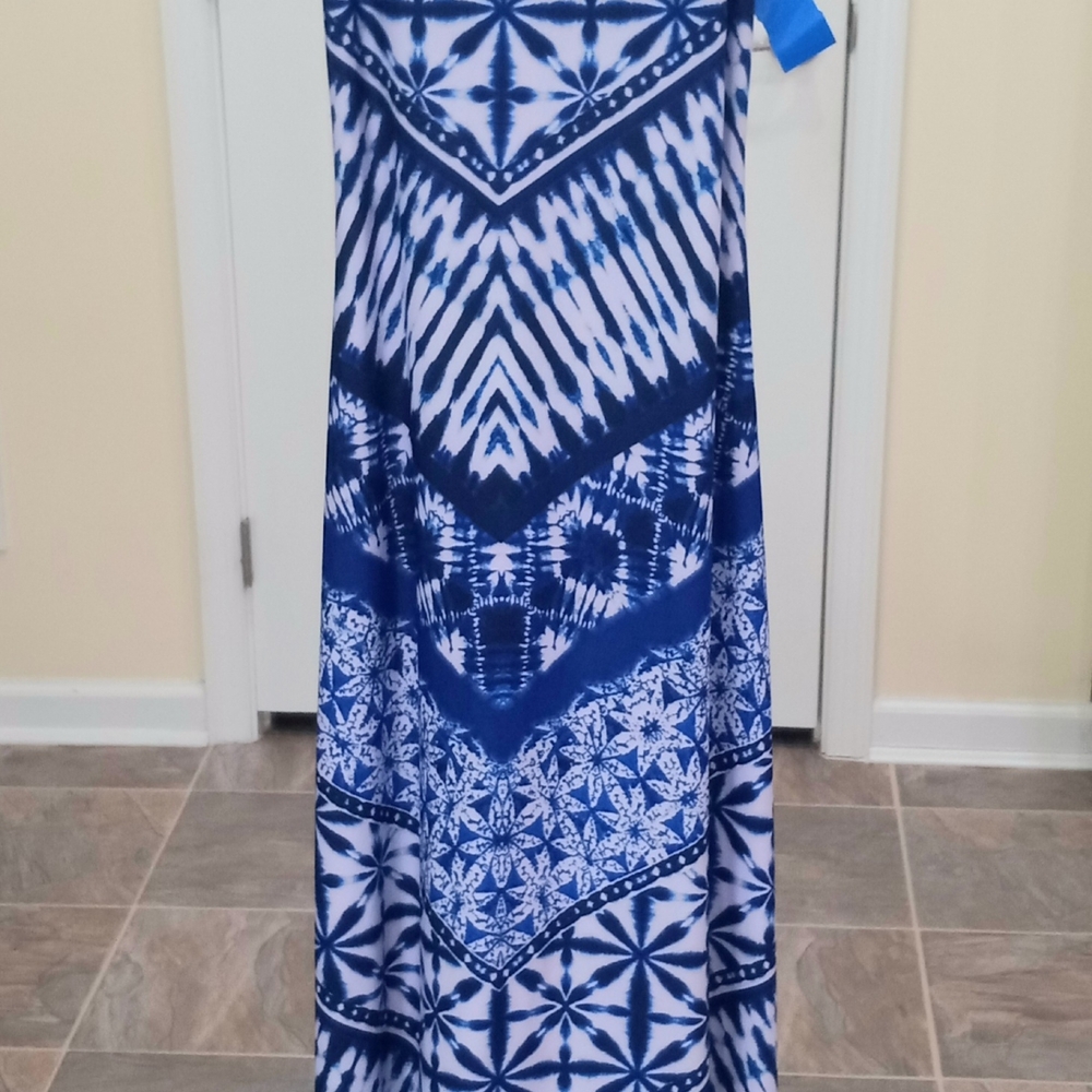 VENUS Blue and White Geometric Print Maxi Dress